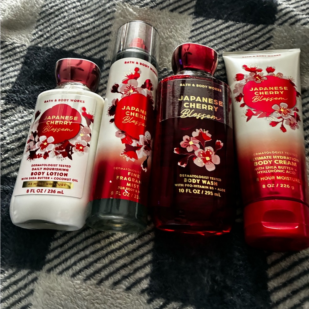Bath & Body Works Japanese Cherry Blossom Body Care Set - Pink/Red (4) - Picture 4 of 5